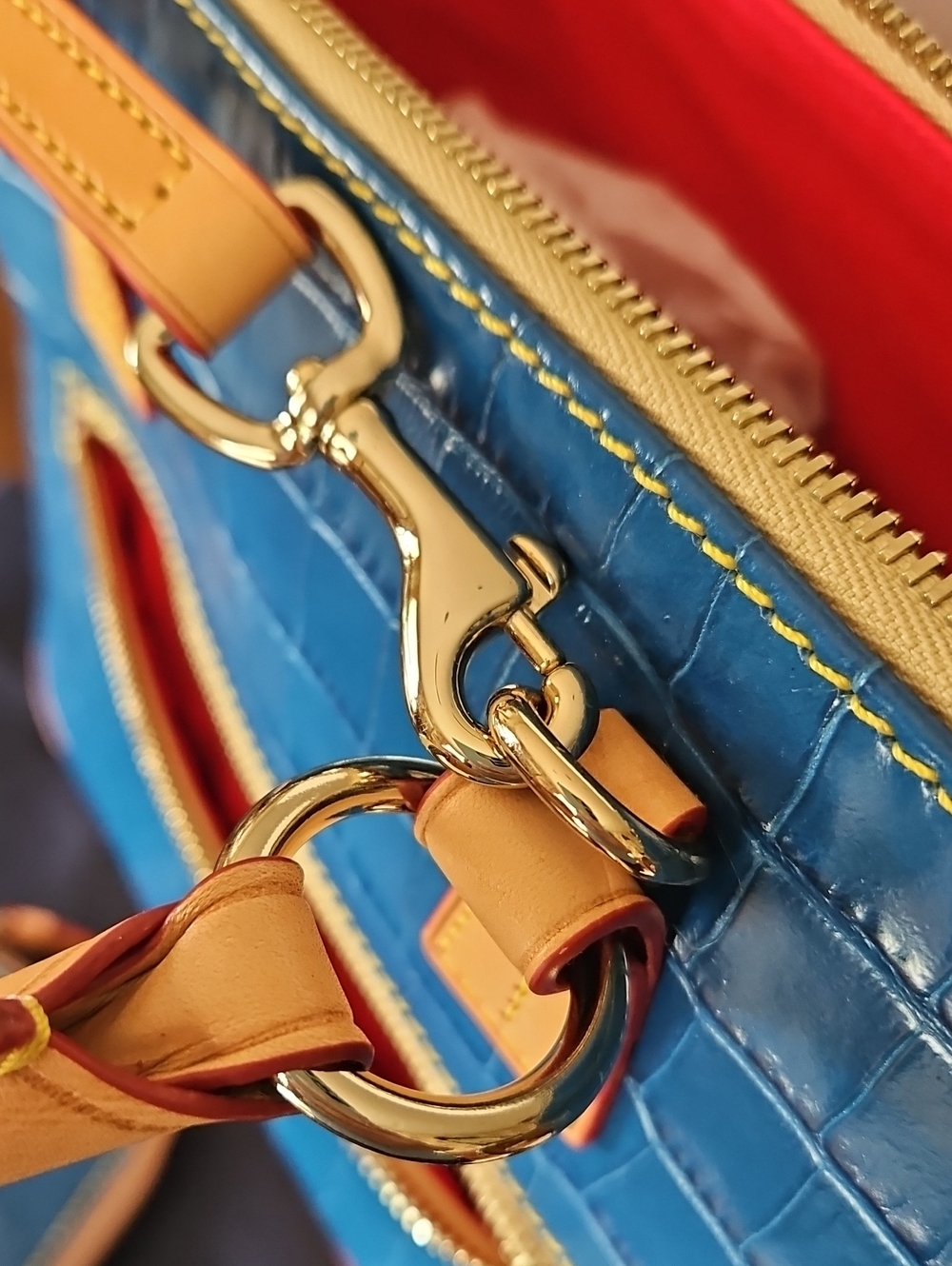 NWT Dooney & Bourke Marine Croc-Embossed Zip Zip Satchel with Matching Pouch - Picture 5 of 16